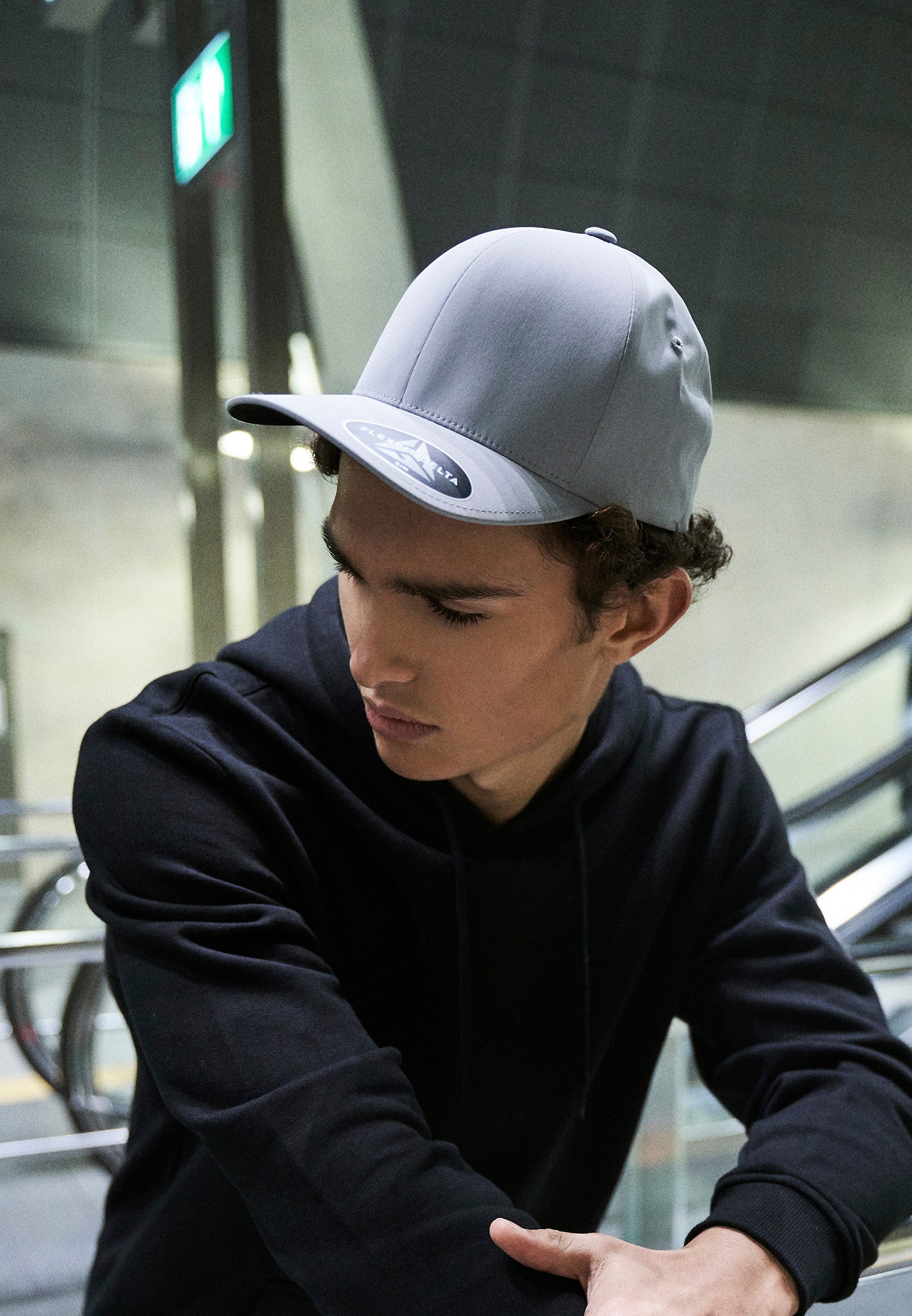 Flexfit Delta Adjustable - Silver - Headz Up 