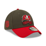 Tampa Bay Buccaneers NFL Sideline 2022 39THIRTY Stretch Fit Cap - Dark Grey/Red - Headz Up 