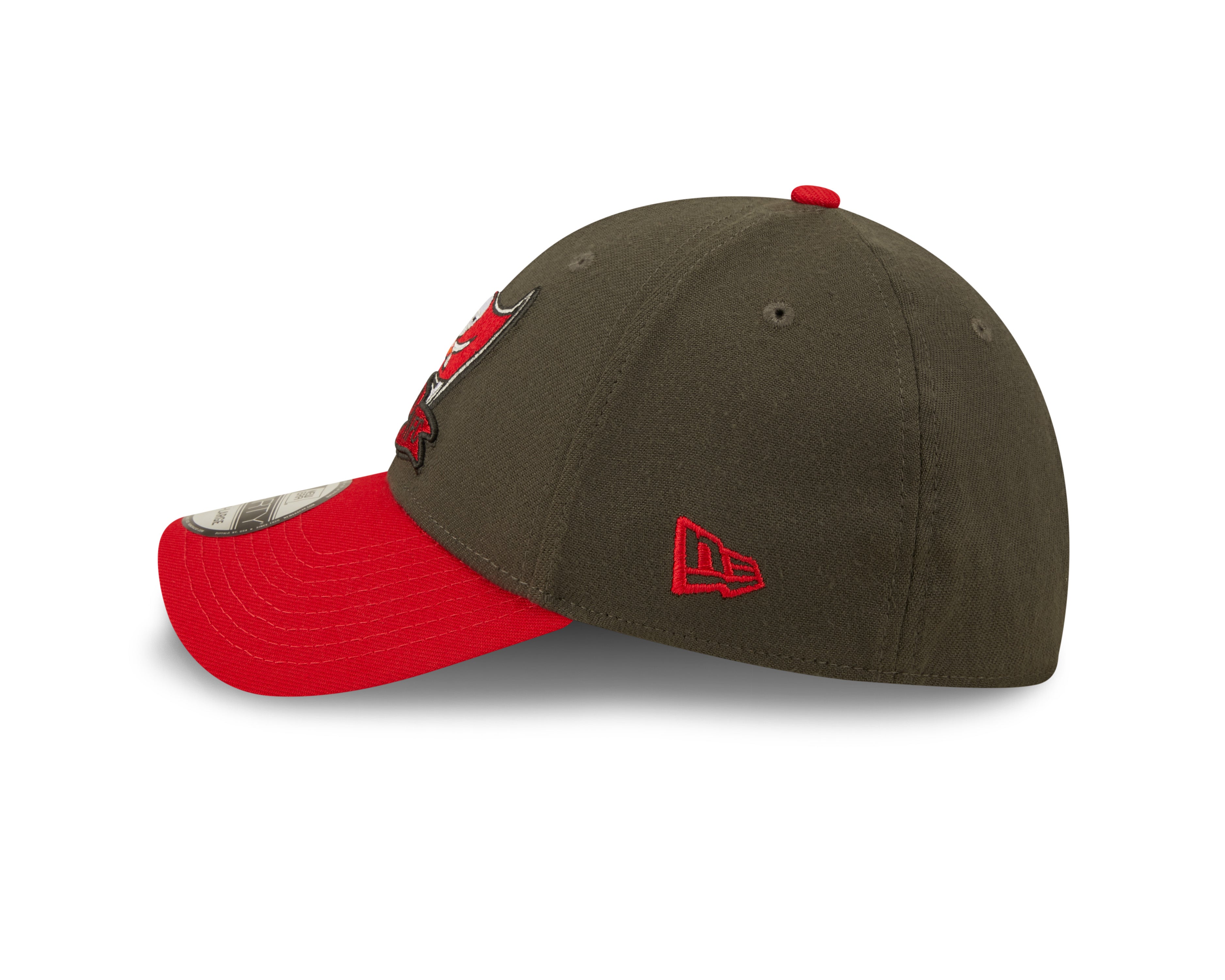 Tampa Bay Buccaneers NFL Sideline 2022 39THIRTY Stretch Fit Cap - Dark Grey/Red - Headz Up 