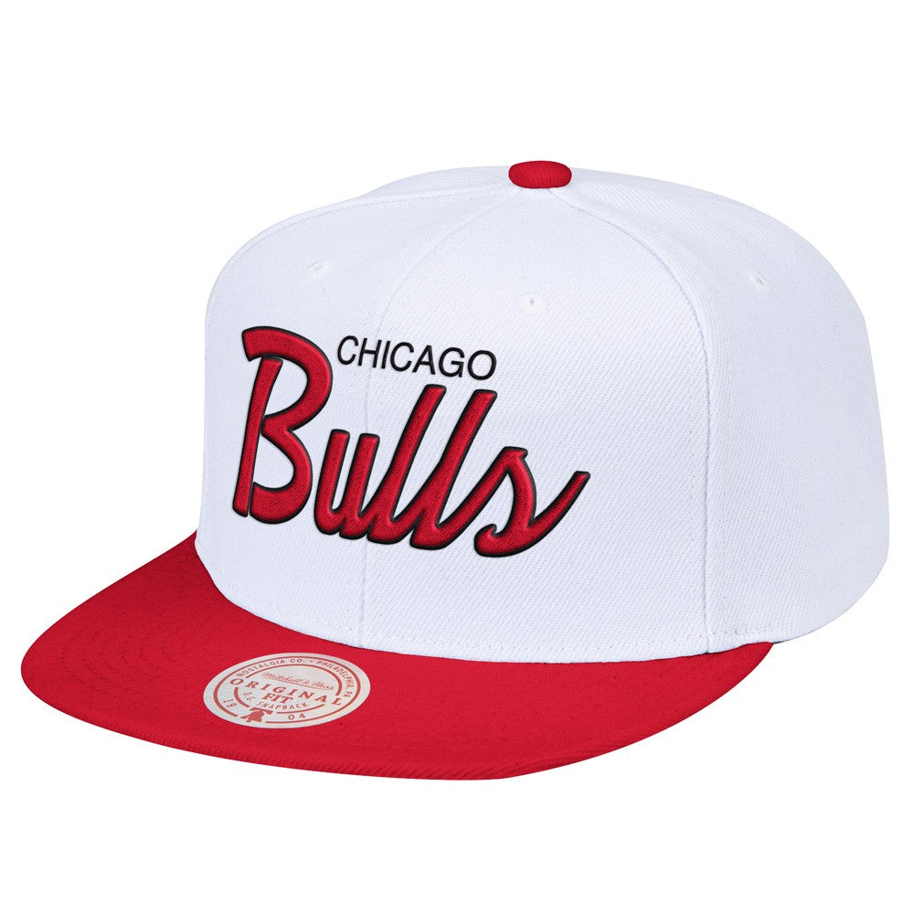Heritage Script White Snapback - Chicago Bulls - Headz Up 